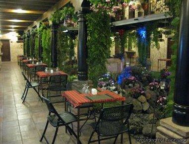 Howard Johnson Antigua Guatemala Екстериор снимка